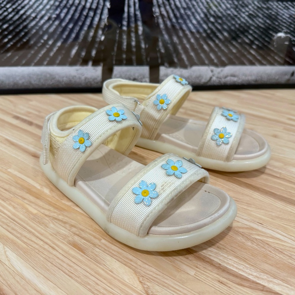 Sandals for toddler girl